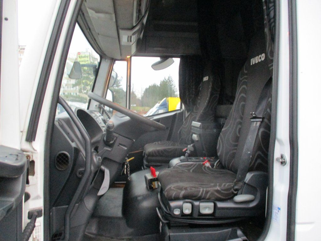 Iveco Eurocargo 140E22 - 후크 리프트 트럭 : 사진 3 Iveco Eurocargo 140E22 - 후크 리프트 트럭 : 사진 3