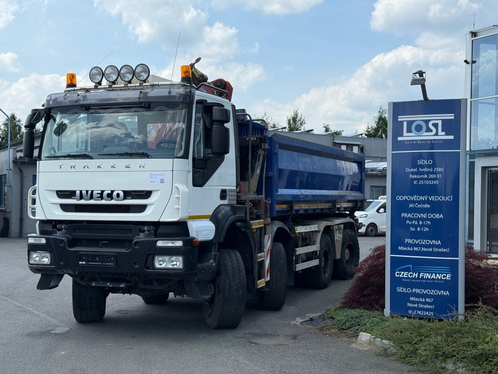 Iveco Trakker AD410 T45 8x8 + HMF 1643 Z2 - 덤프트럭 : 사진 1 Iveco Trakker AD410 T45 8x8 + HMF 1643 Z2 - 덤프트럭 : 사진 1