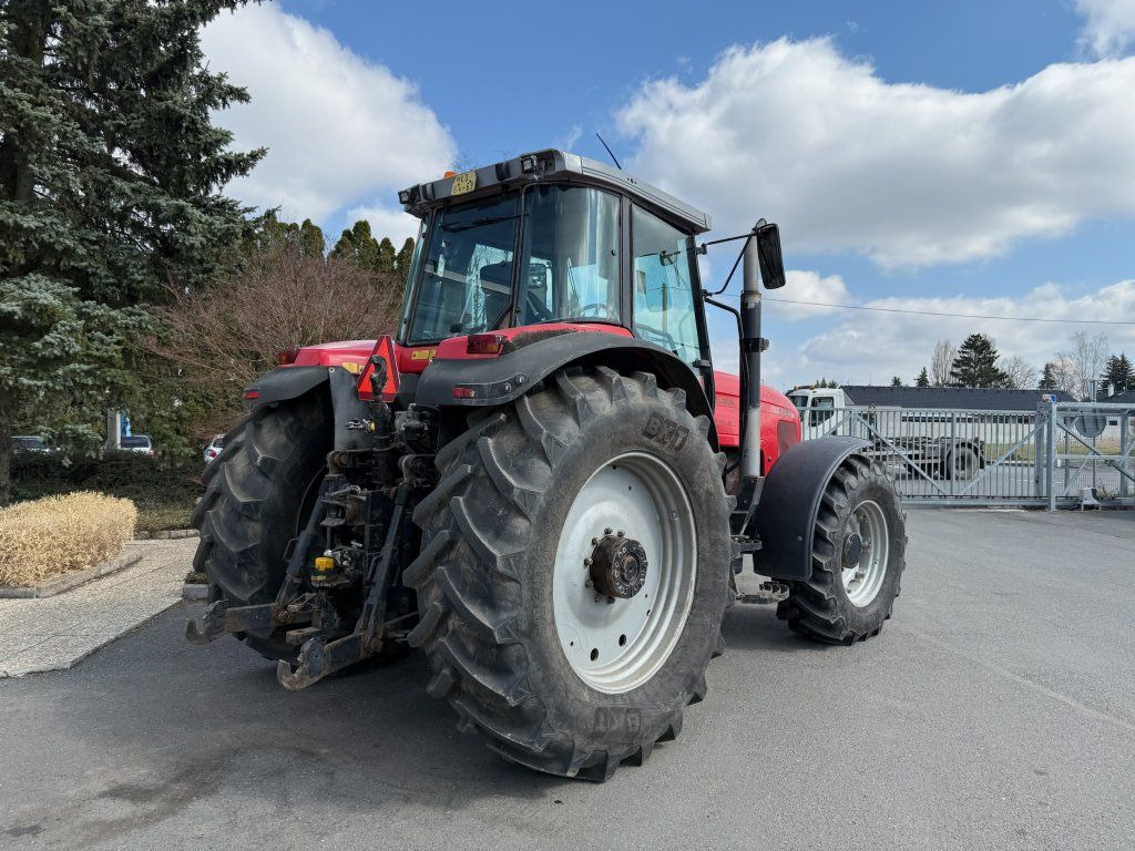 Massey Ferguson MF8260 - 장궤형 트랙터 : 사진 4 Massey Ferguson MF8260 - 장궤형 트랙터 : 사진 4