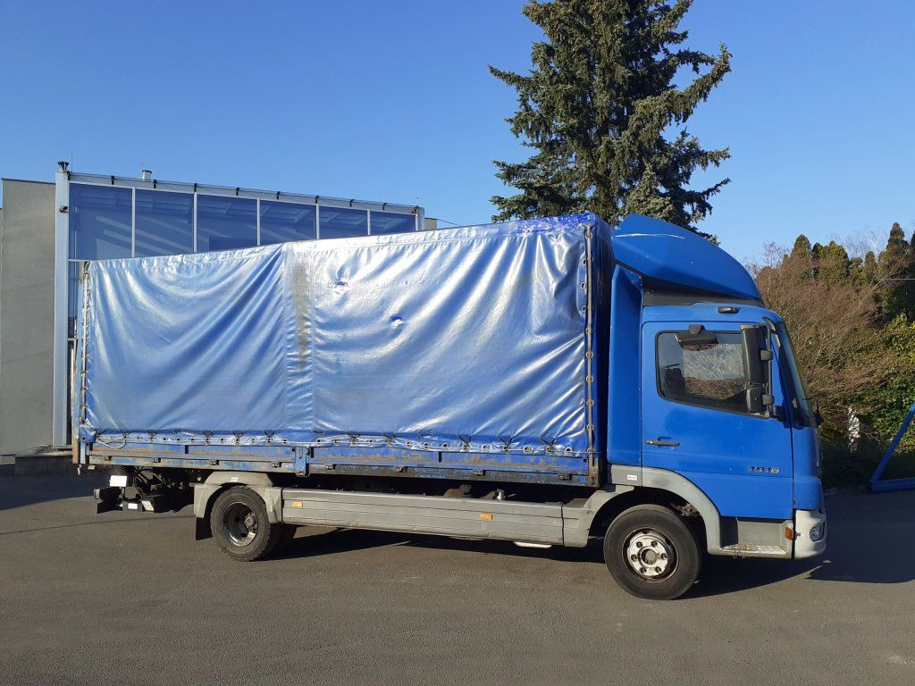 Mercedes-Benz 1018 Atego EURO 3 - 커튼사이더 트럭 : 사진 3 Mercedes-Benz 1018 Atego EURO 3 - 커튼사이더 트럭 : 사진 3
