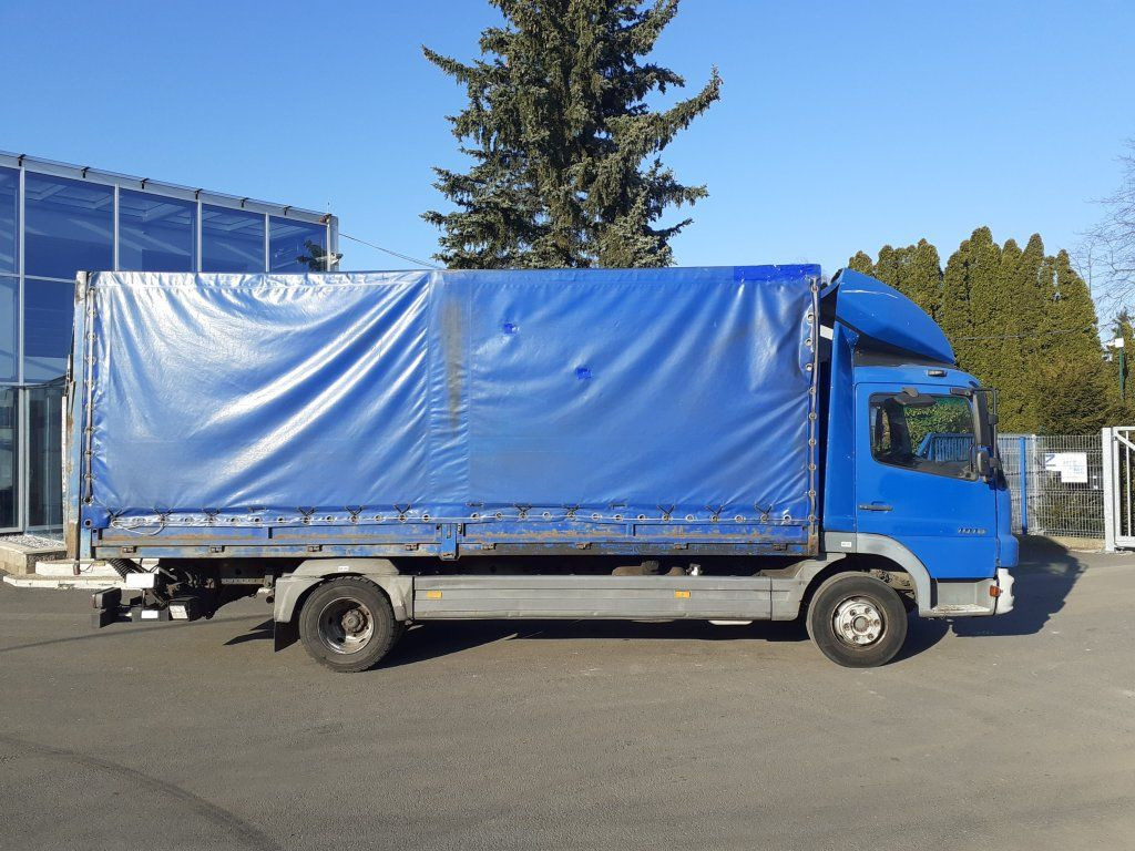 Mercedes-Benz 1018 Atego EURO 3 - 커튼사이더 트럭 : 사진 4 Mercedes-Benz 1018 Atego EURO 3 - 커튼사이더 트럭 : 사진 4