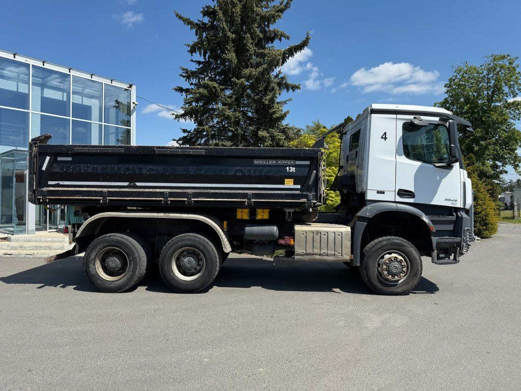 Mercedes-Benz 3343 Arocs 6x6 S3 EURO 6 - 덤프트럭 : 사진 4 Mercedes-Benz 3343 Arocs 6x6 S3 EURO 6 - 덤프트럭 : 사진 4