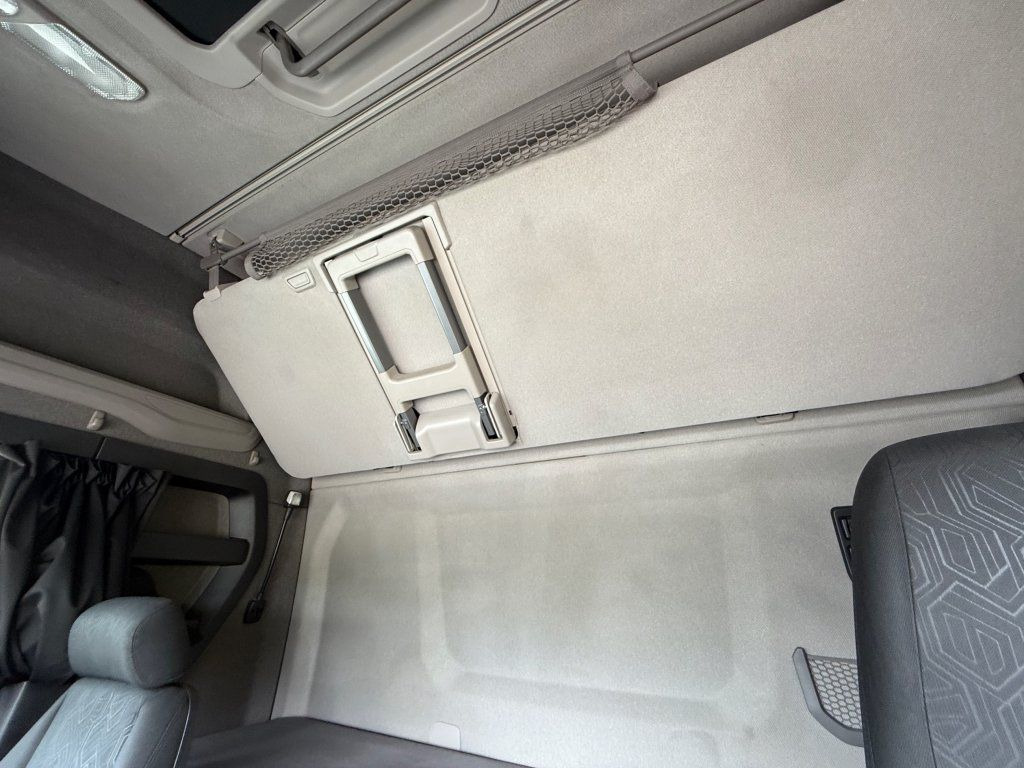 트랙터 유닛 Scania R450 Euro 6 : 사진 17 트랙터 유닛 Scania R450 Euro 6 : 사진 17