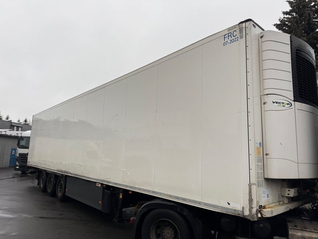 Schmitz Cargobull Carrier Vector 1950 Bi-temp - 밀폐형 박스 세미 트레일러 : 사진 2 Schmitz Cargobull Carrier Vector 1950 Bi-temp - 밀폐형 박스 세미 트레일러 : 사진 2