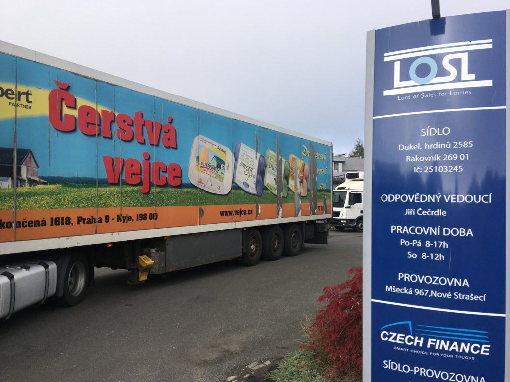 Schmitz Cargobull SKO24 Carrier - 밀폐형 박스 세미 트레일러 : 사진 5 Schmitz Cargobull SKO24 Carrier - 밀폐형 박스 세미 트레일러 : 사진 5