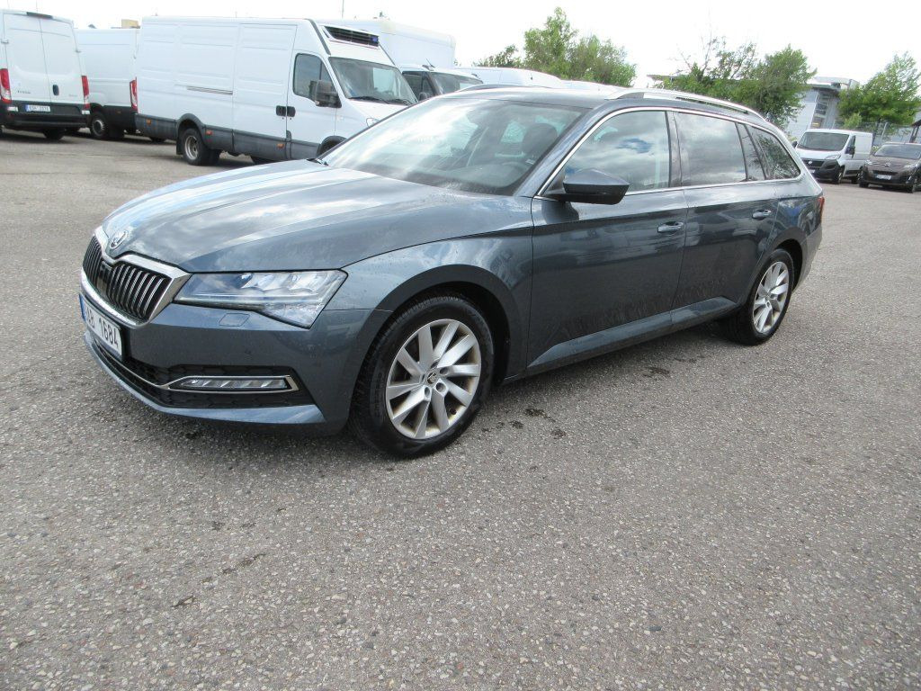 Skoda 2.0 Tdi Style - 스테이션 왜건 : 사진 1 Skoda 2.0 Tdi Style - 스테이션 왜건 : 사진 1