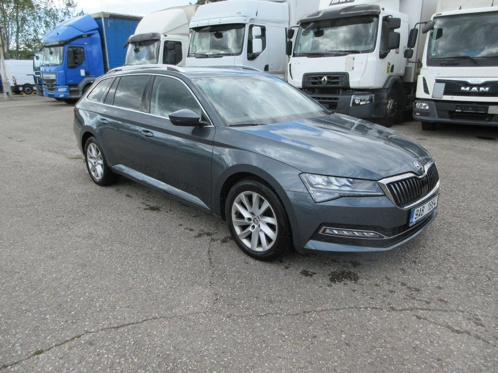 Skoda 2.0 Tdi Style - 스테이션 왜건 : 사진 3 Skoda 2.0 Tdi Style - 스테이션 왜건 : 사진 3