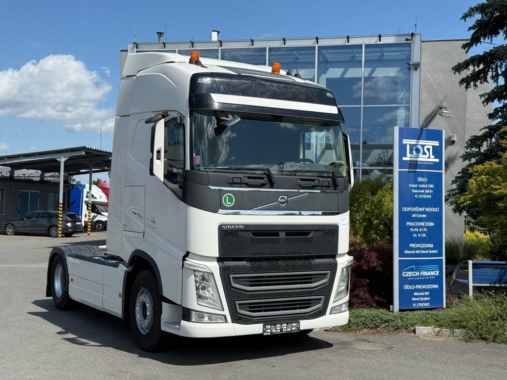 Volvo FH460 EURO 6 ADR - 트랙터 유닛 : 사진 2 Volvo FH460 EURO 6 ADR - 트랙터 유닛 : 사진 2