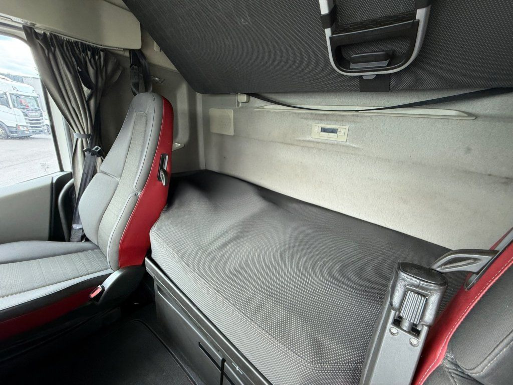 트랙터 유닛 Volvo FH460 EURO 6 ADR : 사진 15