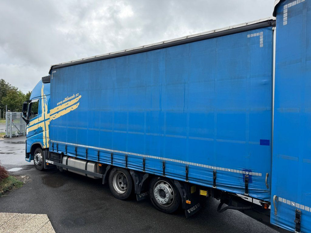 Volvo FH500 6x2 Euro 6 + Schmitz - 커튼사이더 트럭 : 사진 4 Volvo FH500 6x2 Euro 6 + Schmitz - 커튼사이더 트럭 : 사진 4