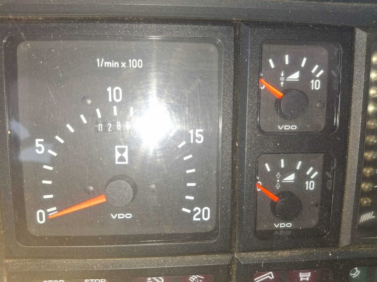 Claas dominator 118 sl Maxi - 콤바인 수확기 : 사진 4 Claas dominator 118 sl Maxi - 콤바인 수확기 : 사진 4