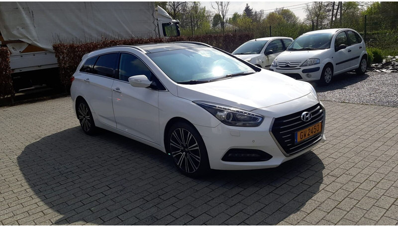 Hyundai i40 - 차량 : 사진 1 Hyundai i40 - 차량 : 사진 1