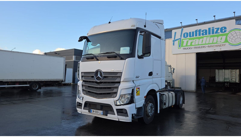 Mercedes-Benz Actros 1845 - 트랙터 유닛 : 사진 2 Mercedes-Benz Actros 1845 - 트랙터 유닛 : 사진 2
