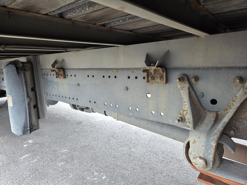 Mercedes-Benz Axor 1829 - full steel/lames - 커튼사이더 트럭 : 사진 3 Mercedes-Benz Axor 1829 - full steel/lames - 커튼사이더 트럭 : 사진 3