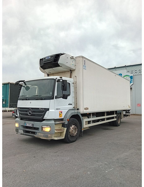 Mercedes-Benz Axor 1833 - 냉동탑차 : 사진 1 Mercedes-Benz Axor 1833 - 냉동탑차 : 사진 1