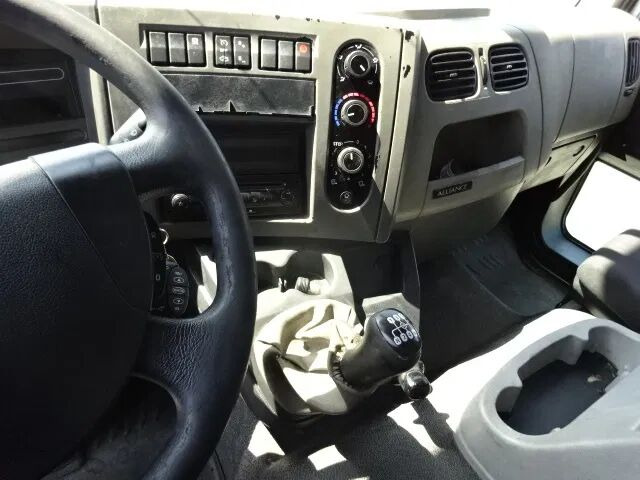 Renault Midlum 270 dxi - manual gearbox / steel suspension lames - 박스 트럭 : 사진 4 Renault Midlum 270 dxi - manual gearbox / steel suspension lames - 박스 트럭 : 사진 4