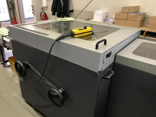 Heidelberg Steel ST 100.1 Saddle Stitcher - 인쇄 기계 : 사진 4 Heidelberg Steel ST 100.1 Saddle Stitcher - 인쇄 기계 : 사진 4