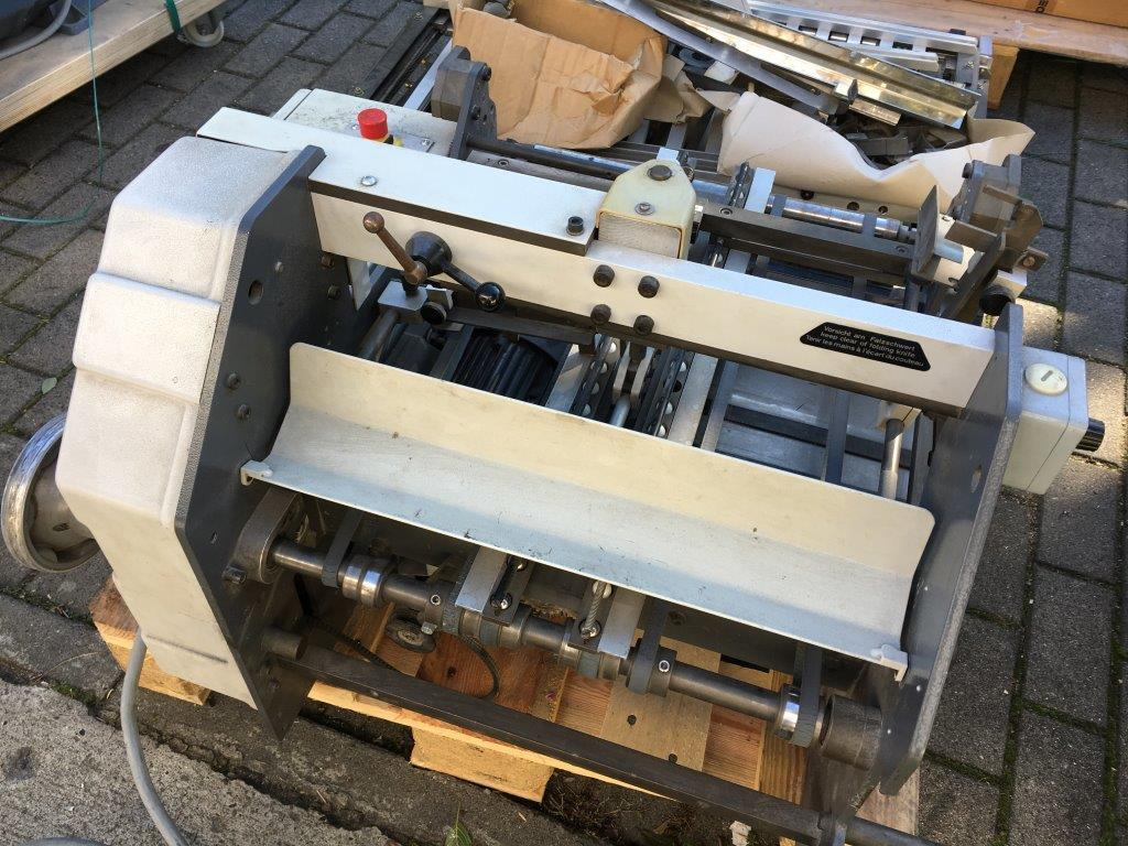 Heidelberg steel KBi 1-36 hook-in cross-fold unit - 접지기 : 사진 4 Heidelberg steel KBi 1-36 hook-in cross-fold unit - 접지기 : 사진 4