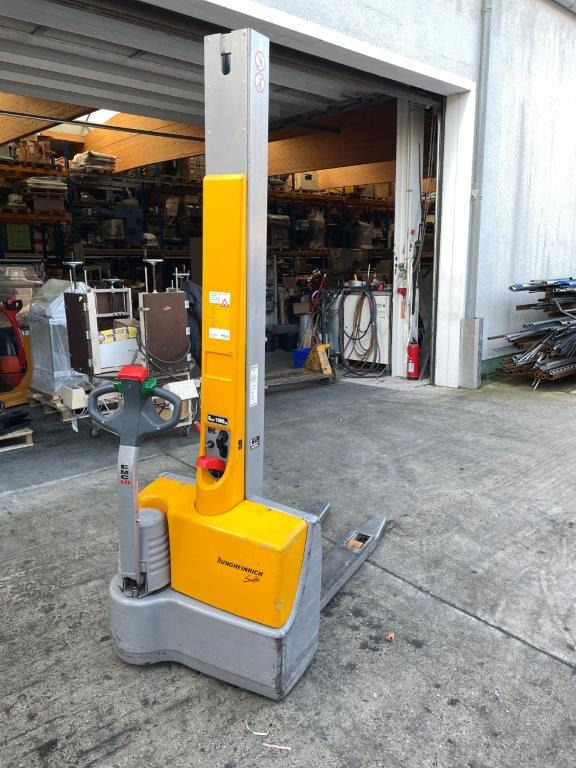 Jungheinrich EJC 10 - 스태커 : 사진 1 Jungheinrich EJC 10 - 스태커 : 사진 1