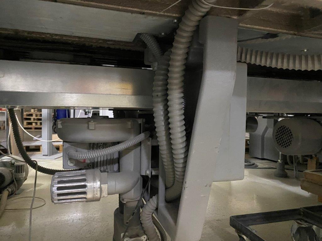 종이 절단기 Large sized cutting system Polar 137 XT-AT with stacking lifter, automatic vibrator, scale and optional unloader : 사진 6