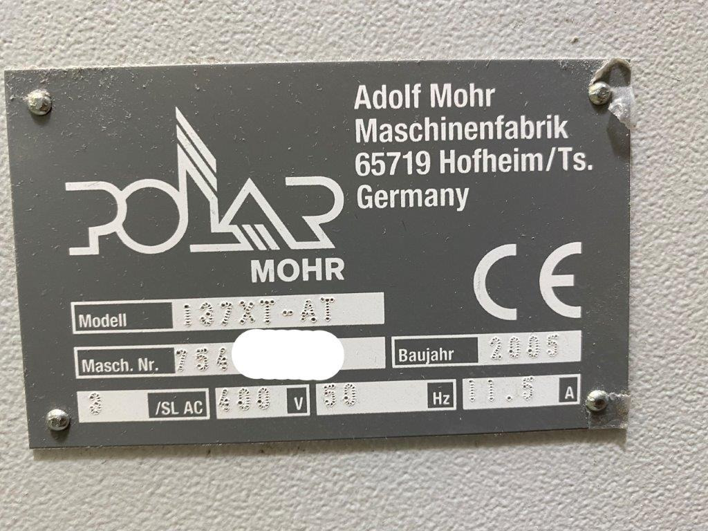 종이 절단기 Large sized cutting system Polar 137 XT-AT with stacking lifter, automatic vibrator, scale and optional unloader : 사진 9