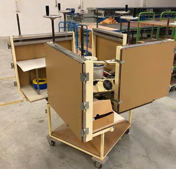 Rarity - Müro block gluing machines 4 x 5000 A2 WT2 - for desk pads revised in mint condition - 인쇄 기계 : 사진 1 Rarity - Müro block gluing machines 4 x 5000 A2 WT2 - for desk pads revised in mint condition - 인쇄 기계 : 사진 1