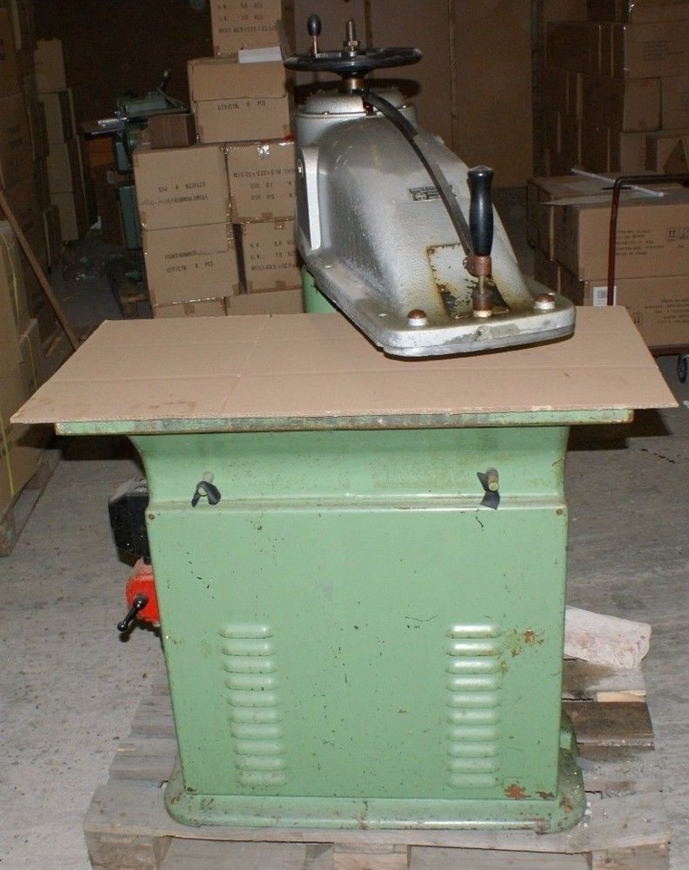 Schoen & Cie Model N 1.1/4-1 Hydraulic Pivot Arm Punch - 인쇄 기계 : 사진 3 Schoen & Cie Model N 1.1/4-1 Hydraulic Pivot Arm Punch - 인쇄 기계 : 사진 3