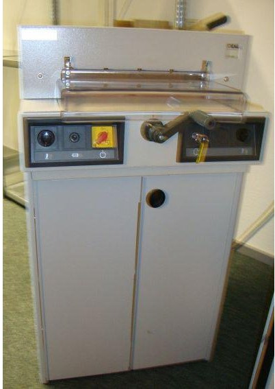 Stack cutter Ideal 3915-95 - Condition like new - 종이 절단기 : 사진 2 Stack cutter Ideal 3915-95 - Condition like new - 종이 절단기 : 사진 2