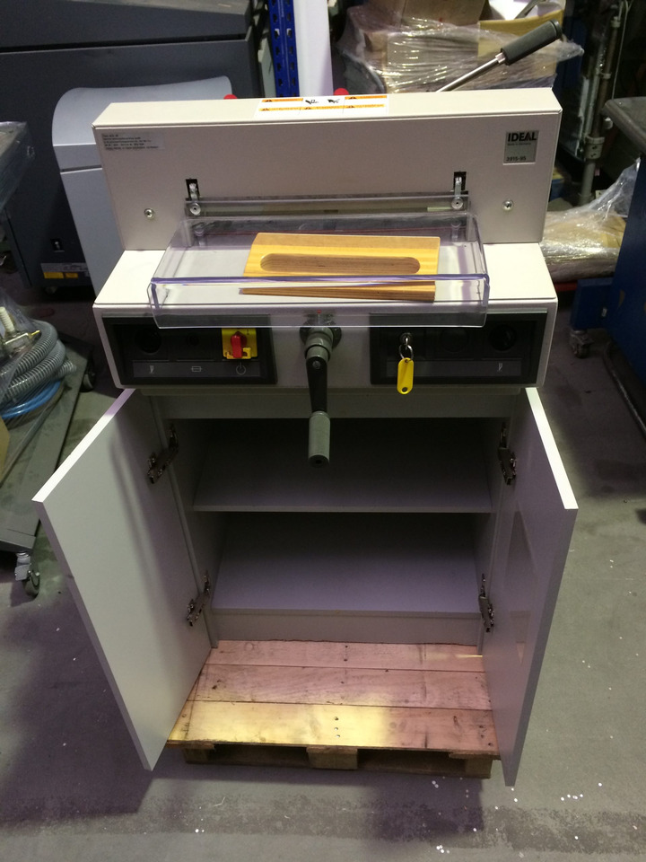 Stack cutter Ideal 3915-95 - Condition like new - 종이 절단기 : 사진 1 Stack cutter Ideal 3915-95 - Condition like new - 종이 절단기 : 사진 1