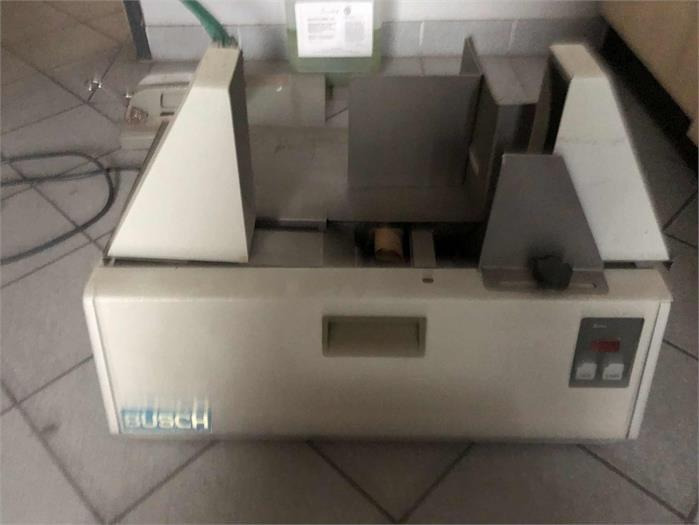 Table bundler Busch TB 24-II from Bj. 2002 - 포장기 : 사진 1 Table bundler Busch TB 24-II from Bj. 2002 - 포장기 : 사진 1