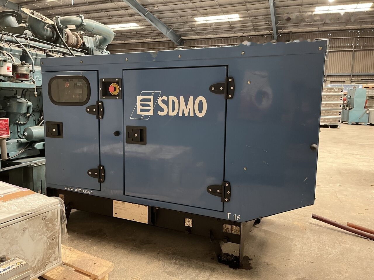 SDMO 16 kVa Mitsubishi diesel - 발전기 세트 : 사진 3 SDMO 16 kVa Mitsubishi diesel - 발전기 세트 : 사진 3