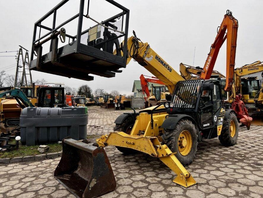 Komatsu WH714 H kosz - 텔레스코픽 핸들러 : 사진 1 Komatsu WH714 H kosz - 텔레스코픽 핸들러 : 사진 1
