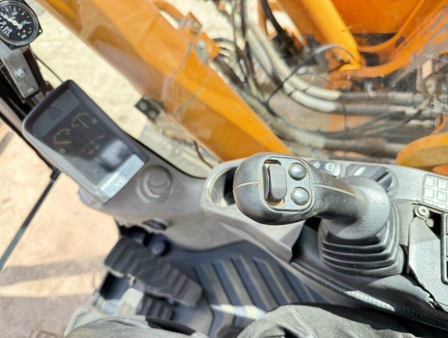 크롤러 굴삭기 Volvo EC290CL : 사진 10