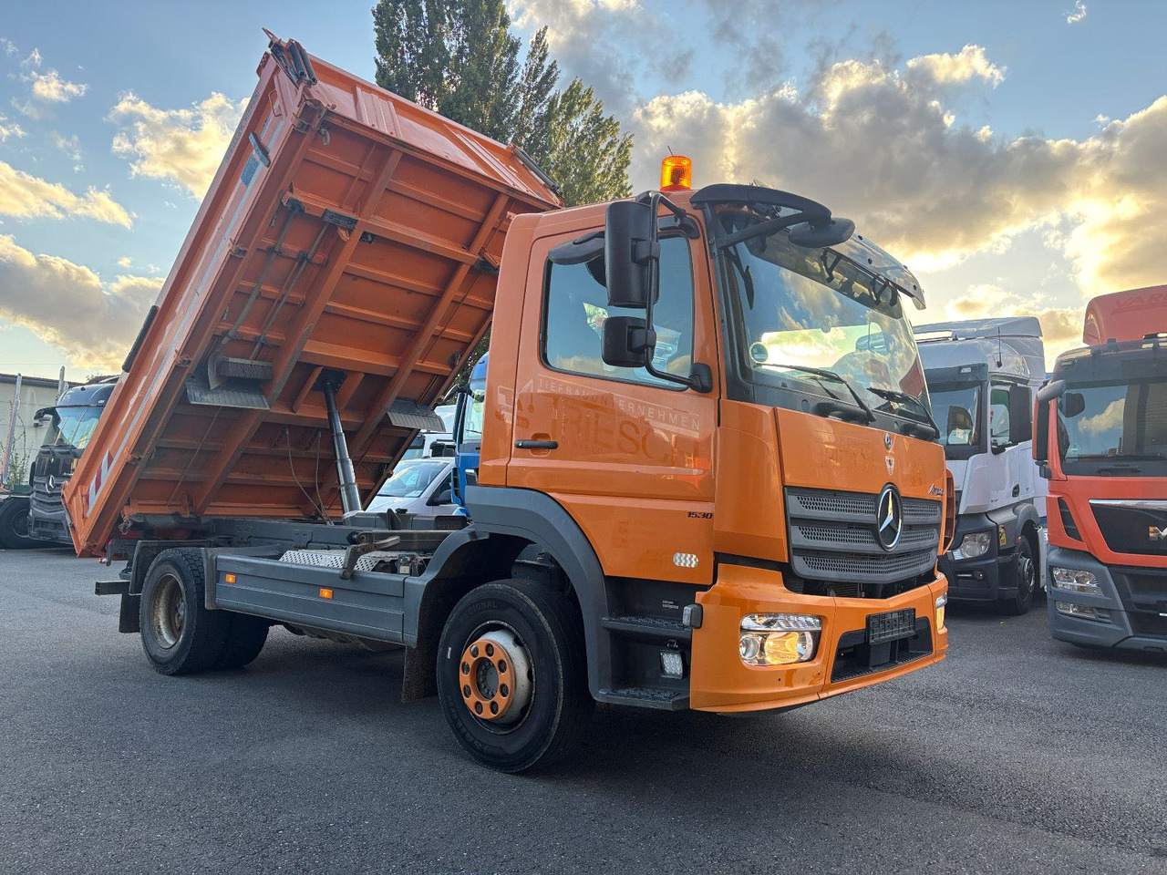 Mercedes-Benz Atego 1530 - 덤프트럭 : 사진 1 Mercedes-Benz Atego 1530 - 덤프트럭 : 사진 1