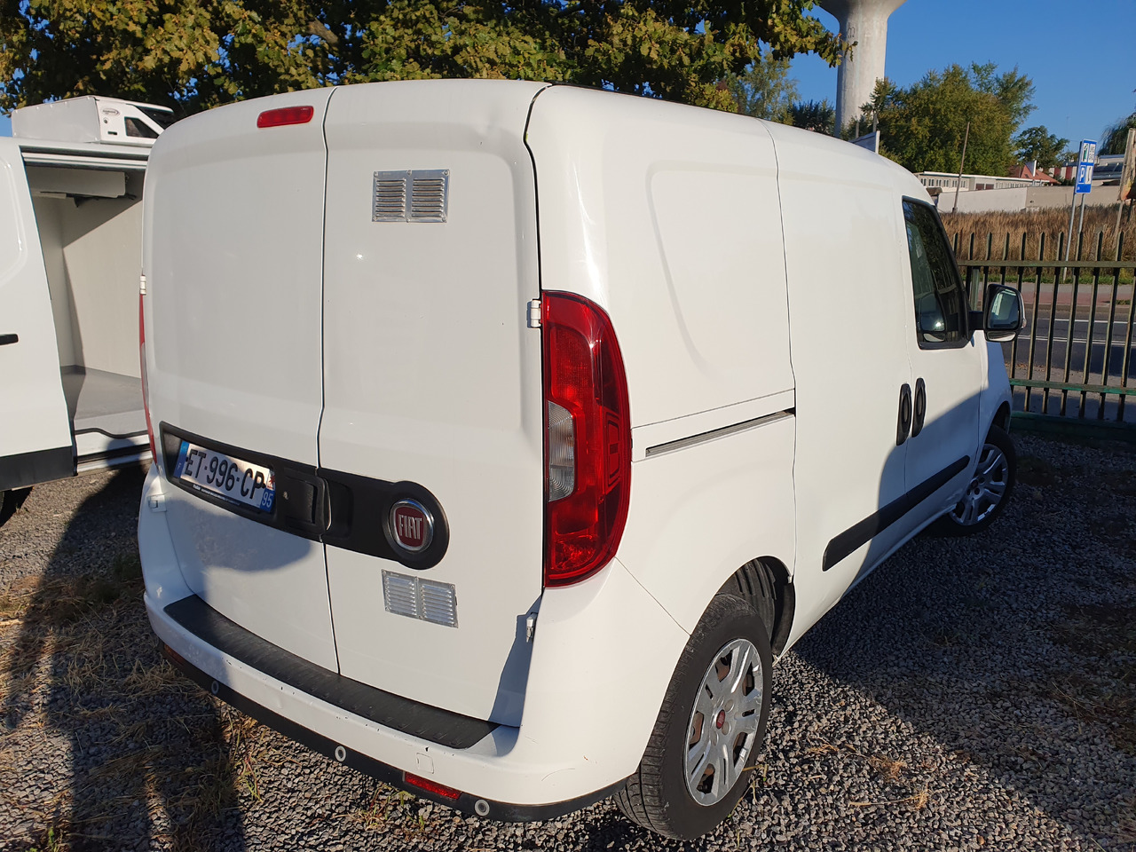 FIAT DOBLO CHLODNIA THERMOKING KLIMA EURO6 - 냉동 밴 : 사진 5 FIAT DOBLO CHLODNIA THERMOKING KLIMA EURO6 - 냉동 밴 : 사진 5