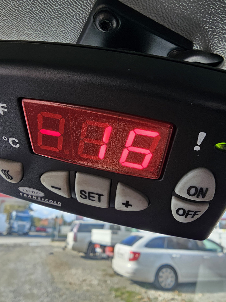 Fiat Doblo chlodnia mroznia carrier +230v - 18 C euro5 - 냉동 밴 : 사진 5 Fiat Doblo chlodnia mroznia carrier +230v - 18 C euro5 - 냉동 밴 : 사진 5