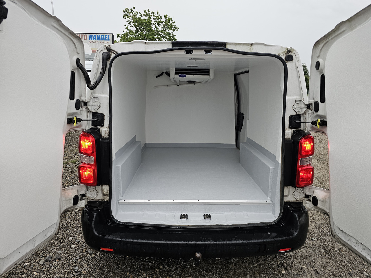 PEUGEOT Expert CHLODNIA THERMOKING KLIMA EURO6 - 냉동 밴 : 사진 2 PEUGEOT Expert CHLODNIA THERMOKING KLIMA EURO6 - 냉동 밴 : 사진 2