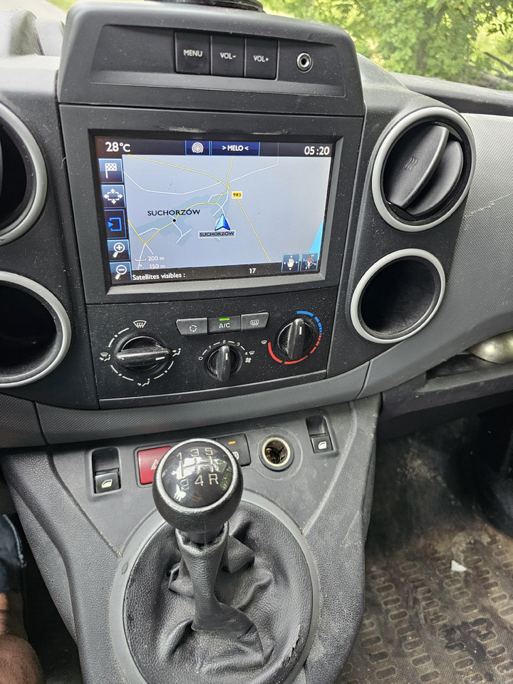 PEUGEOT PARTNER LONG CHLODNIA MROZNIA CARRIER KLIMA NAVI EURO6 - 냉동 밴 : 사진 3 PEUGEOT PARTNER LONG CHLODNIA MROZNIA CARRIER KLIMA NAVI EURO6 - 냉동 밴 : 사진 3