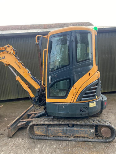 2017 Hyundai R25Z-9AK - 굴착기 : 사진 1 2017 Hyundai R25Z-9AK - 굴착기 : 사진 1