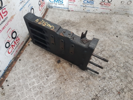 Case 5120, 5130, 5150, 5220 Rail Support Lh 1531065c1, T104004 - 운전실 서스펜션 : 사진 3 Case 5120, 5130, 5150, 5220 Rail Support Lh 1531065c1, T104004 - 운전실 서스펜션 : 사진 3