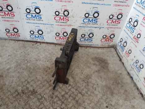 Case 5120, 5130, 5150, 5220 Rail Support Lh 1531065c1, T104004 - 운전실 서스펜션 : 사진 1 Case 5120, 5130, 5150, 5220 Rail Support Lh 1531065c1, T104004 - 운전실 서스펜션 : 사진 1