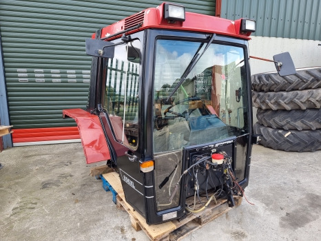 Case International 856xl, 956xl, 1056xl Complete Cab Xl, Cab N56 - 운전실 : 사진 1 Case International 856xl, 956xl, 1056xl Complete Cab Xl, Cab N56 - 운전실 : 사진 1