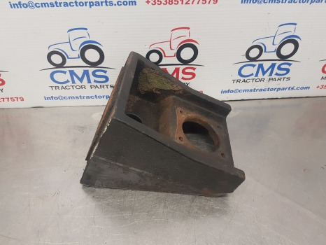 Case Maxxum 5120, 5140, 5130, 5240 Cab Front Support 1530867c1, 120205a2 - 운전실 서스펜션 : 사진 1 Case Maxxum 5120, 5140, 5130, 5240 Cab Front Support 1530867c1, 120205a2 - 운전실 서스펜션 : 사진 1