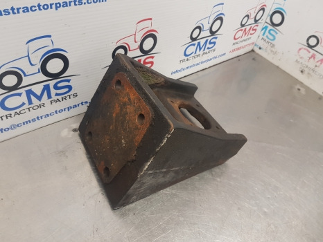 Case Maxxum 5120, 5140, 5130, 5240 Cab Front Support 1530867c1, 120205a2 - 운전실 서스펜션 : 사진 3 Case Maxxum 5120, 5140, 5130, 5240 Cab Front Support 1530867c1, 120205a2 - 운전실 서스펜션 : 사진 3