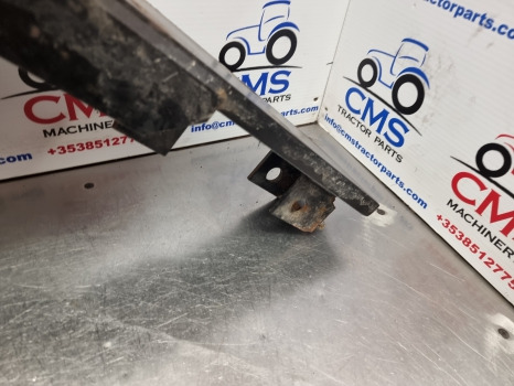 Case Mxu100, Mxy, Nh T6000, Tsa, Cab Bracket Rh 87302580, 82034211 - 운전실 서스펜션 : 사진 4 Case Mxu100, Mxy, Nh T6000, Tsa, Cab Bracket Rh 87302580, 82034211 - 운전실 서스펜션 : 사진 4