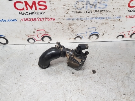 Case New Holland T7, Puma Series T7.200 Steering Pump Flange 84181974 - 스티어링 펌프 장궤형 트랙터 용 : 사진 3 Case New Holland T7, Puma Series T7.200 Steering Pump Flange 84181974 - 스티어링 펌프 장궤형 트랙터 용 : 사진 3