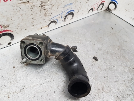 Case New Holland T7, Puma Series T7.200 Steering Pump Flange 84181974 - 스티어링 펌프 장궤형 트랙터 용 : 사진 2 Case New Holland T7, Puma Series T7.200 Steering Pump Flange 84181974 - 스티어링 펌프 장궤형 트랙터 용 : 사진 2