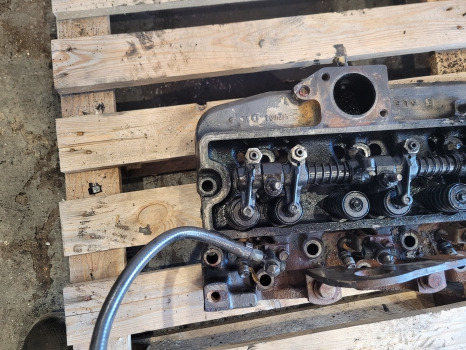 Claas Ares 656 John Deere 6810 Engine Cylinder Head R121608, 6005021490, Re57489 - 실린더 헤드 : 사진 2 Claas Ares 656 John Deere 6810 Engine Cylinder Head R121608, 6005021490, Re57489 - 실린더 헤드 : 사진 2