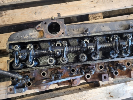 Claas Ares 656 John Deere 6810 Engine Cylinder Head R121608, 6005021490, Re57489 - 실린더 헤드 : 사진 3 Claas Ares 656 John Deere 6810 Engine Cylinder Head R121608, 6005021490, Re57489 - 실린더 헤드 : 사진 3