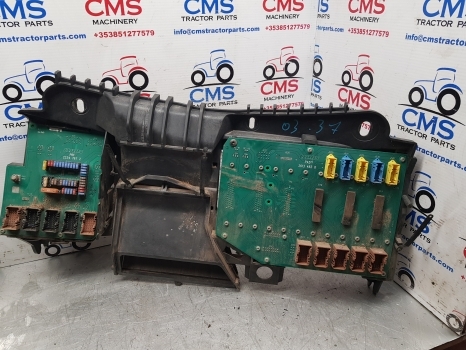 Claas Arion Axion Series Ecu, Fuse Box Kit 26134830, 22347672, 0026134830 - 퓨즈 장궤형 트랙터 용 : 사진 1 Claas Arion Axion Series Ecu, Fuse Box Kit 26134830, 22347672, 0026134830 - 퓨즈 장궤형 트랙터 용 : 사진 1